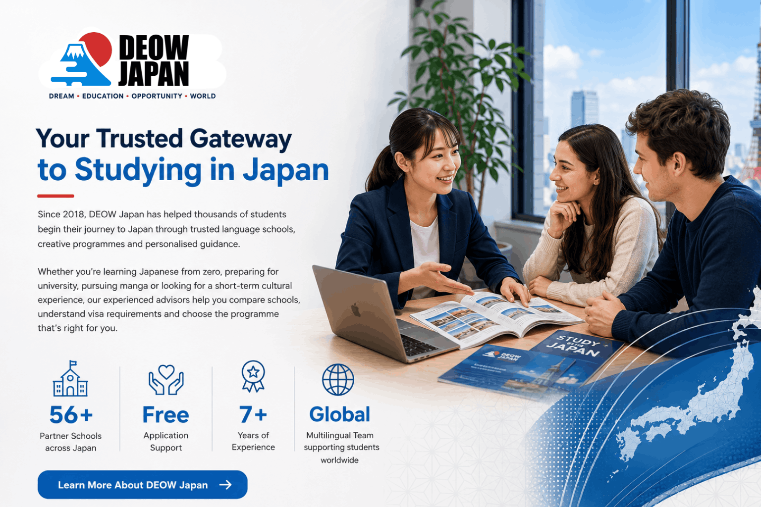 Students receiving study abroad consultation